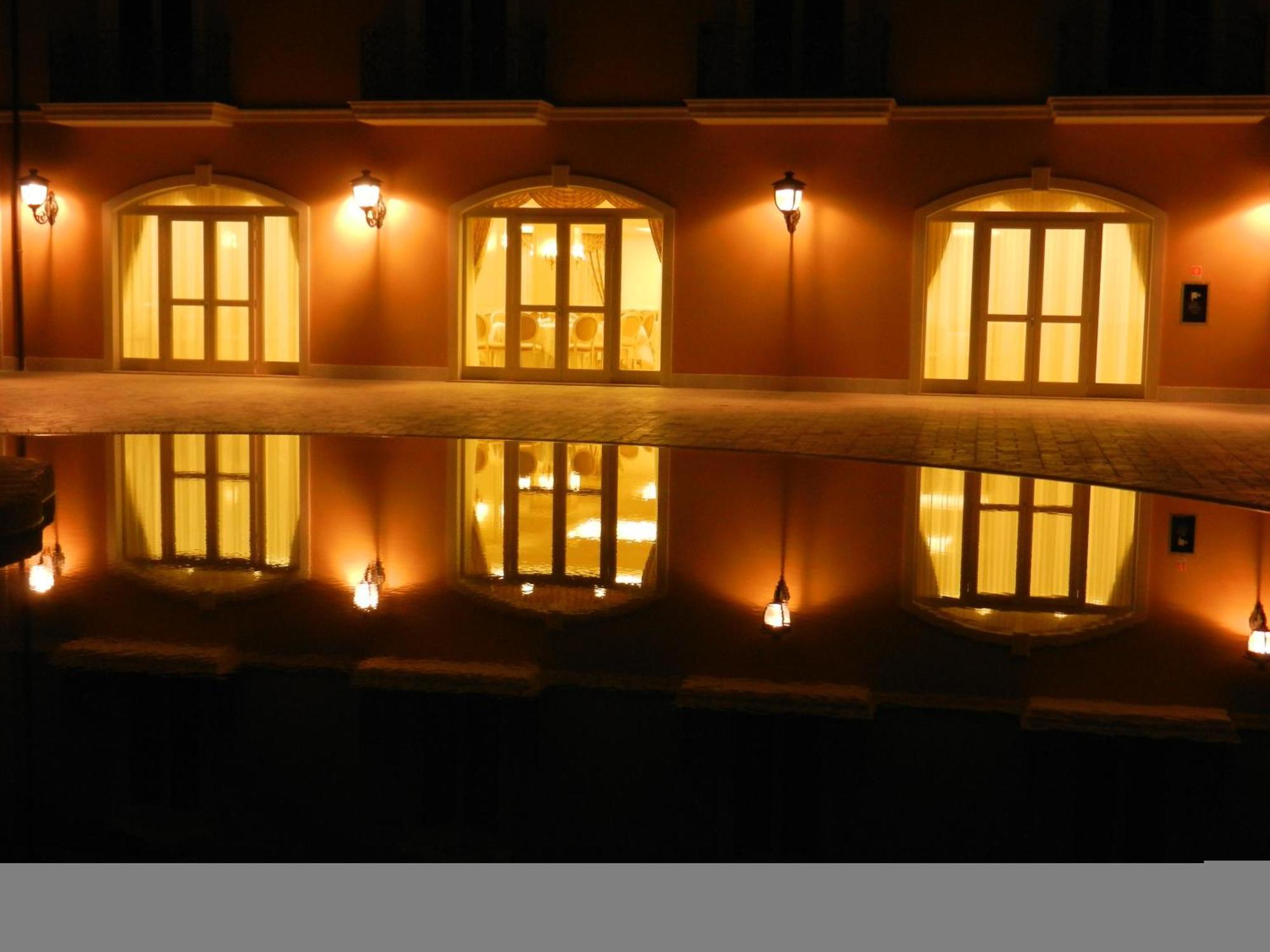 Hotel Villa Michelangelo Città Sant'Angelo Esterno foto