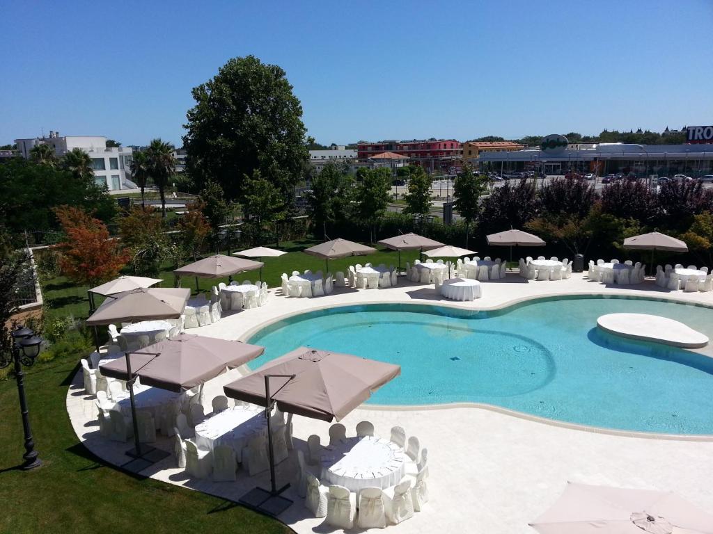 Hotel Villa Michelangelo Città Sant'Angelo Esterno foto