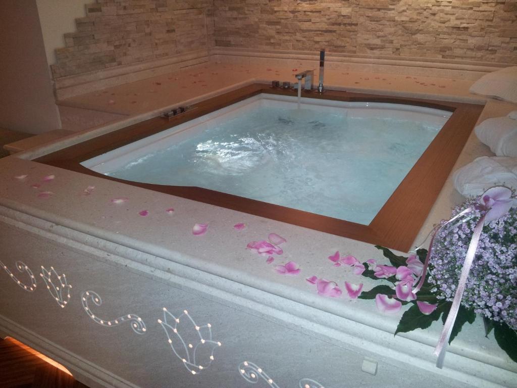 Hotel Villa Michelangelo Città Sant'Angelo Esterno foto
