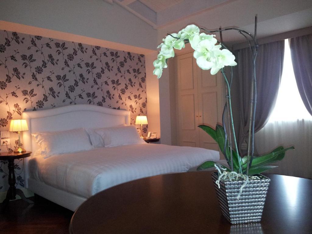 Hotel Villa Michelangelo Città Sant'Angelo Esterno foto