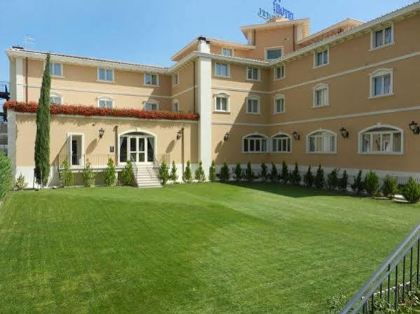 Hotel Villa Michelangelo Città Sant'Angelo Esterno foto